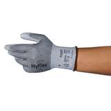 white glove with gray palm on hand redirect to product page